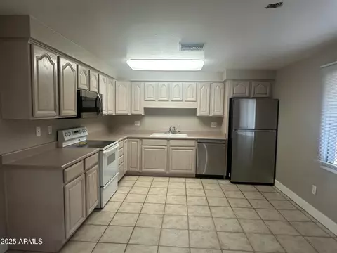 3919 E Andorra Dr, Phoenix, AZ 85032 photo 6