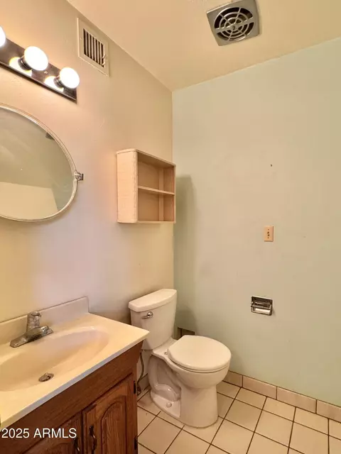 Bath - 710 E La Jolla Dr, Tempe, AZ 85282 photo 3 of 3