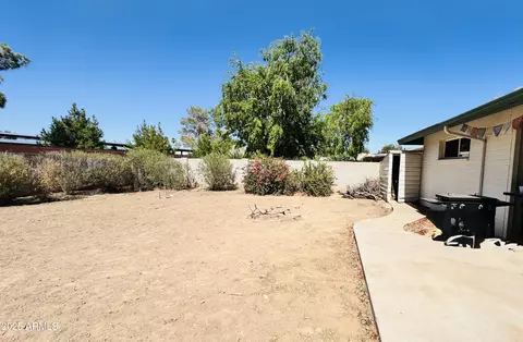 Exterior - 710 E La Jolla Dr, Tempe, AZ 85282 photo 2 of 9