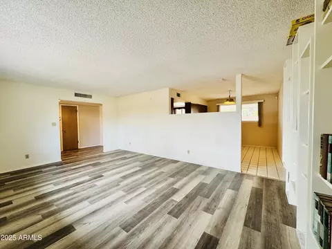 Living - 710 E La Jolla Dr, Tempe, AZ 85282 photo 2 of 4