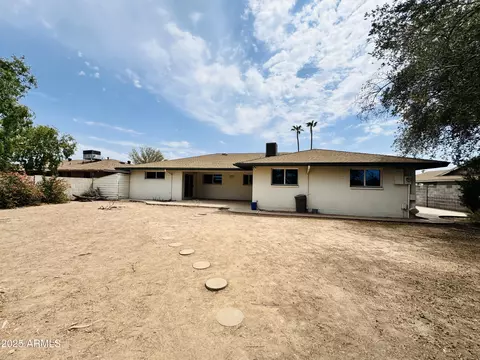 Exterior - 710 E La Jolla Dr, Tempe, AZ 85282 photo 3 of 9