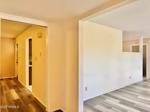 Entry Way - 710 E La Jolla Dr, Tempe, AZ 85282 photo 2 of 4