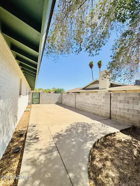 Exterior - 710 E La Jolla Dr, Tempe, AZ 85282 photo 9 of 9