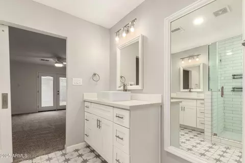 Bath - 516 E Lodge Dr, Tempe, AZ 85283 photo 1 of 4
