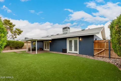 Exterior - 516 E Lodge Dr, Tempe, AZ 85283 photo 3 of 4