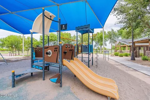 3748 E Chickadee Rd, Gilbert, AZ 85297 photo 13