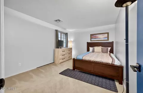 Bedroom - 2930 W Carson Rd, Phoenix, AZ 85041 photo 9 of 10