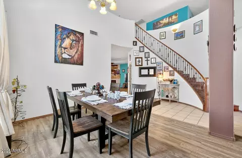 Dining - 2930 W Carson Rd, Phoenix, AZ 85041 photo 2 of 3