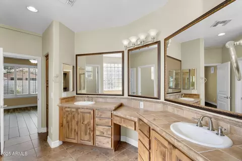1746 E Azalea Dr, Gilbert, AZ 85298 photo 13