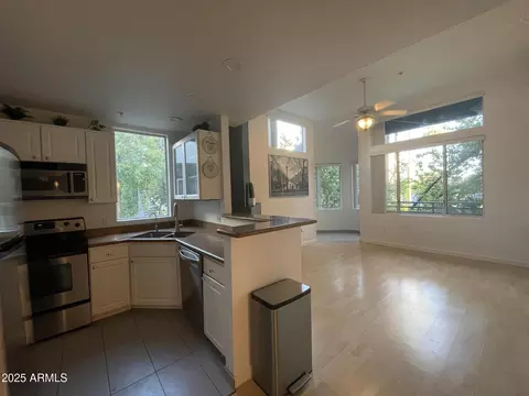 3633 N 3rd Ave #2110, Phoenix, AZ 85013