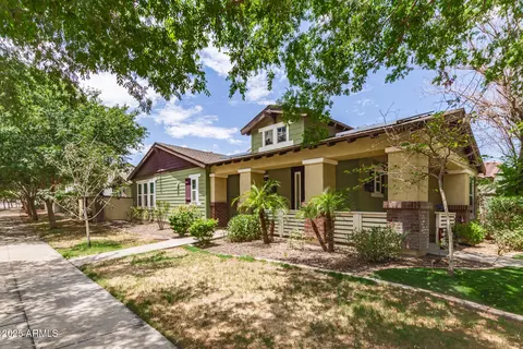 15323 W Dreyfus St, Surprise, AZ 85379