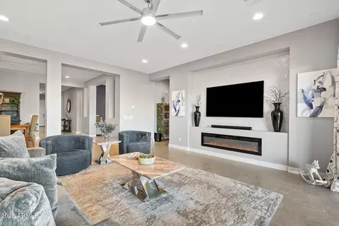 Living - 5622 S Tobin --, Mesa, AZ 85212 photo 5 of 6