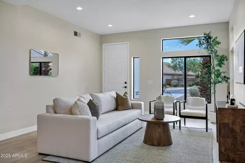 11515 Ellis St, Mesa, AZ 85207 photo 2