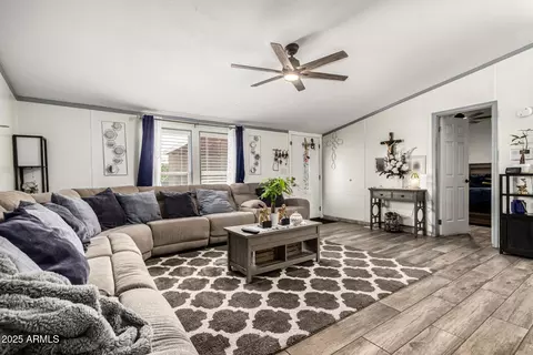 33 E Libby St, Phoenix, AZ 85022 photo 2