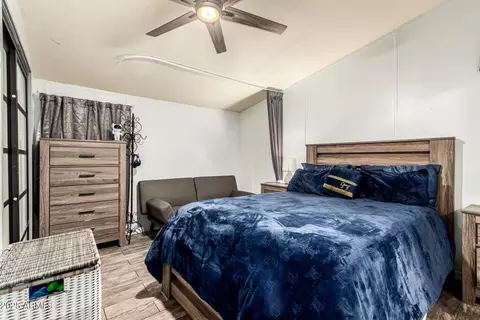 33 E Libby St, Phoenix, AZ 85022 photo 9