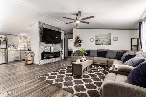 33 E Libby St, Phoenix, AZ 85022