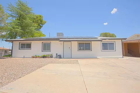 1131 E Saguaro Dr, Globe, AZ 85501 photo 2