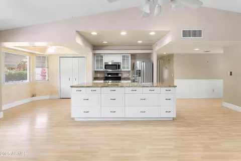 1837 E Presidio Rd, Phoenix, AZ 85022 photo 8