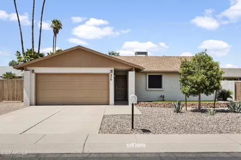426 E Morrow Dr, Phoenix, AZ 85024