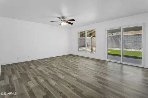 426 E Morrow Dr, Phoenix, AZ 85024 photo 4