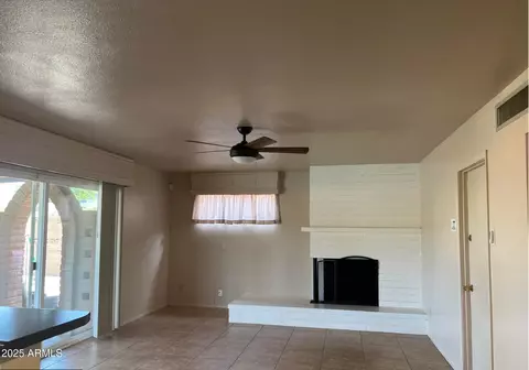 420 E Laguna Dr, Tempe, AZ 85282 photo 6
