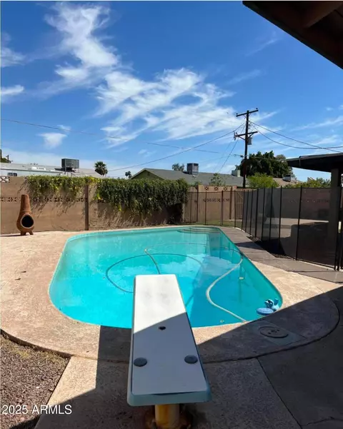 420 E Laguna Dr, Tempe, AZ 85282 photo 14