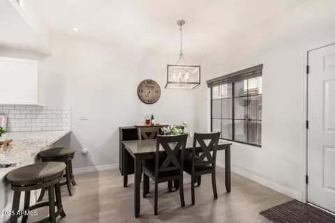 Dining - 3150 E Beardsley Rd #1062, Phoenix, AZ 85050 photo 1 of 2