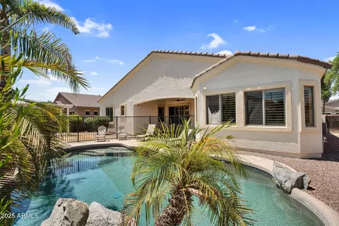 Exterior - 4323 E Reins Rd, Gilbert, AZ 85297 photo 8 of 13