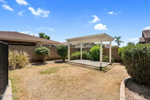 Exterior - 4323 E Reins Rd, Gilbert, AZ 85297 photo 9 of 13