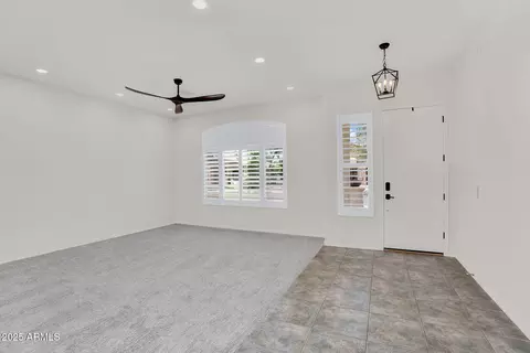 Living - 4323 E Reins Rd, Gilbert, AZ 85297 photo 2 of 4
