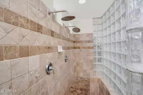 Bath - 4323 E Reins Rd, Gilbert, AZ 85297 photo 2 of 5