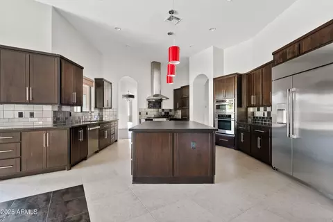 Kitchen - 2815 E Arrowhead Trl, Gilbert, AZ 85297 photo 1 of 7