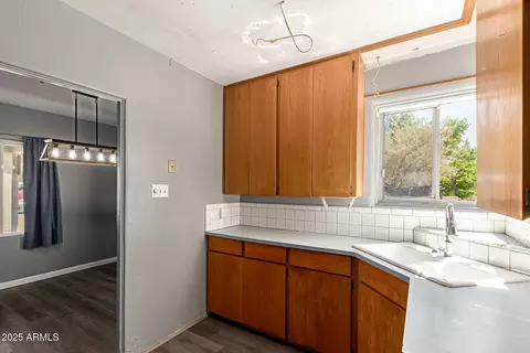 1300 E Meadowbrook Ave, Phoenix, AZ 85014 photo 8