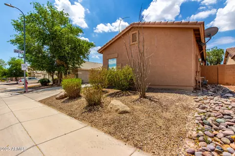 2103 W Carter Rd, Phoenix, AZ 85041 photo 3