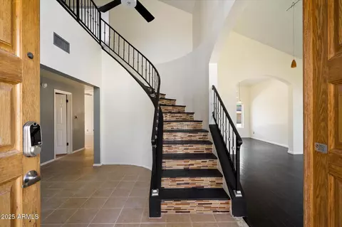 5213 E Fairfield Cir, Mesa, AZ 85205