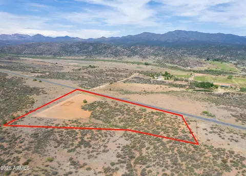 1100 S Iron Springs Rd # C, Skull Valley, AZ 86338