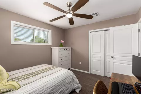 Bedroom - 6032 N 8th St, Phoenix, AZ 85014 photo 5 of 8