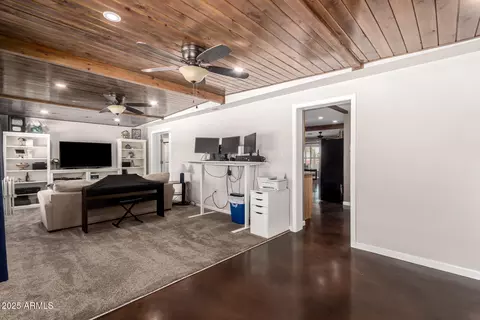 Entry Way - 6032 N 8th St, Phoenix, AZ 85014 photo 1 of 1