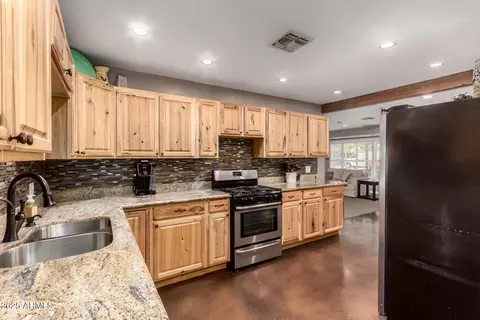 Kitchen - 6032 N 8th St, Phoenix, AZ 85014 photo 1 of 4