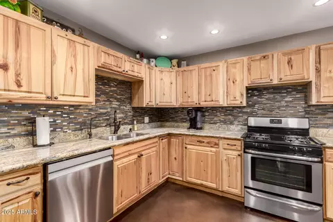 Kitchen - 6032 N 8th St, Phoenix, AZ 85014 photo 2 of 4