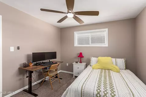 Bedroom - 6032 N 8th St, Phoenix, AZ 85014 photo 6 of 8