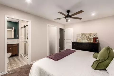 Bedroom - 6032 N 8th St, Phoenix, AZ 85014 photo 3 of 8