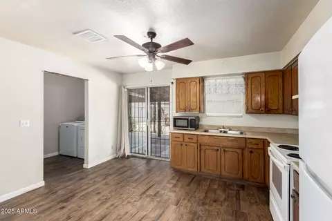 8618 S 9th Pl, Phoenix, AZ 85042 photo 8
