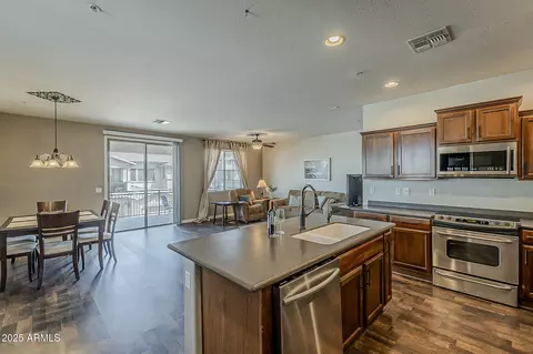 2124 W Hunter Ct #237, Phoenix, AZ 85085 photo 6