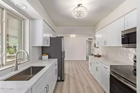 7946 E Lindner Cir, Mesa, AZ 85209 photo 5