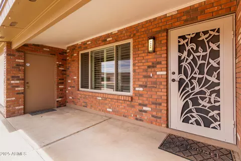 7946 E Lindner Cir, Mesa, AZ 85209 photo 4