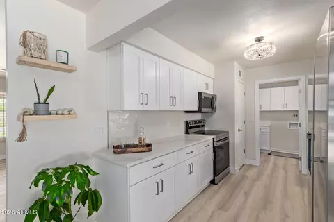 7946 E Lindner Cir, Mesa, AZ 85209