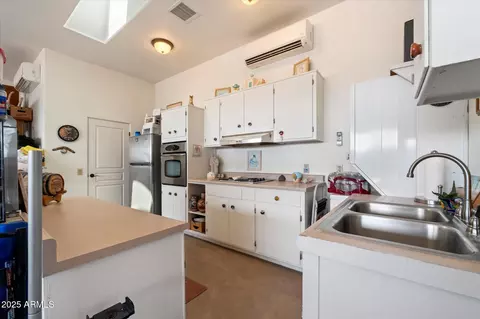 Kitchen - 6275 E Jacob Waltz St, Apache Junction, AZ 85119 photo 3 of 4