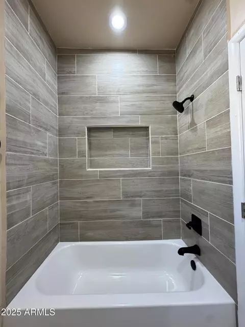 Bath - 1457 E 23rd St, Douglas, AZ 85607 photo 2 of 5