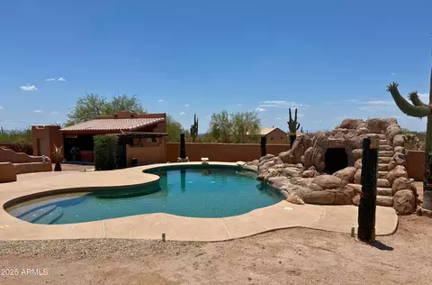 Exterior - 4886 N Wolverine Pass Rd, Apache Junction, AZ 85119 photo 2 of 5